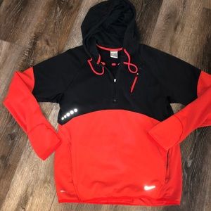 Nike running 1/4 zip hoody with finger pockets